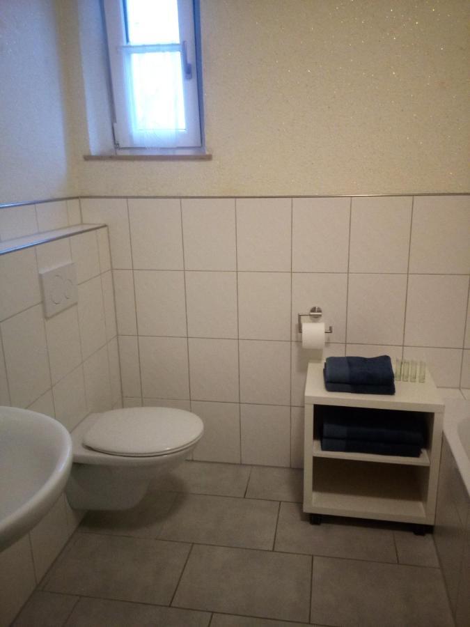 Ferienwohnung Kopold "Im Alten Schulhaus" Pottmes Exterior photo